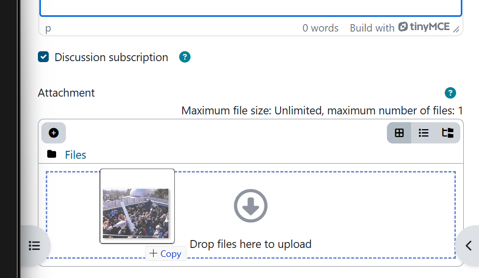 Upload interface for forum attachments; there is no option to describe the image